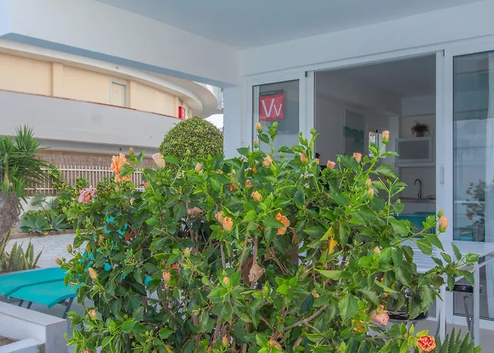 Con Terraza Y Piscina En Playa Del Ing Apartment