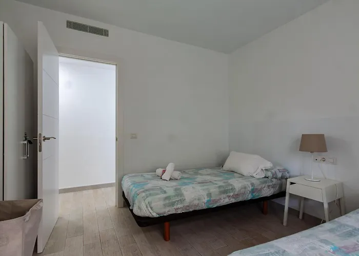 Apartment Con Terraza Y Piscina En Playa Del Ing