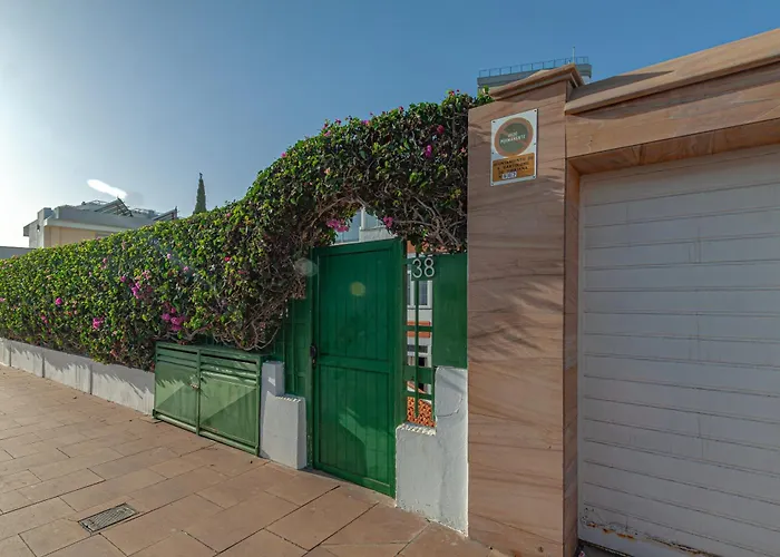 Con Terraza Y Piscina En Playa Del Ing Apartment Playa del Ingles (Gran Canaria)