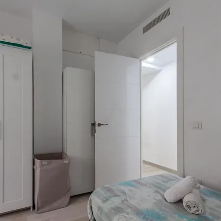 Con Terraza Y Piscina En Playa Del Ing Apartamento Playa del Inglés