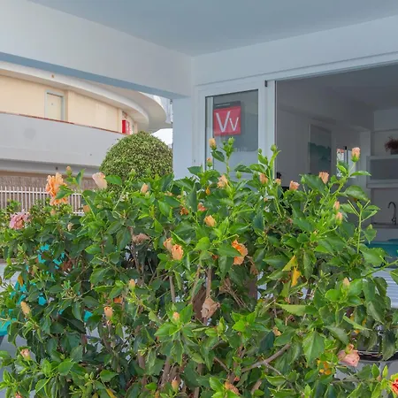 Con Terraza Y Piscina En Playa Del Ing Appartement