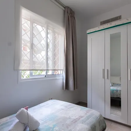 Con Terraza Y Piscina En Playa Del Ing *