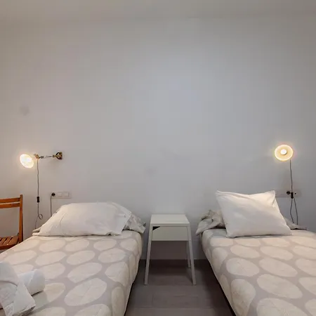 Con Terraza Y Piscina En Playa Del Ing