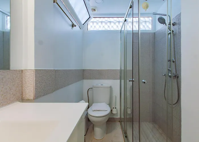 Con Terraza Y Piscina En Playa Del Ing